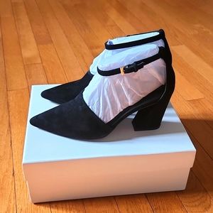 Women's Charles David Arielle black suede pumps